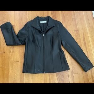 Like new Wilson's leather jacket black Medium